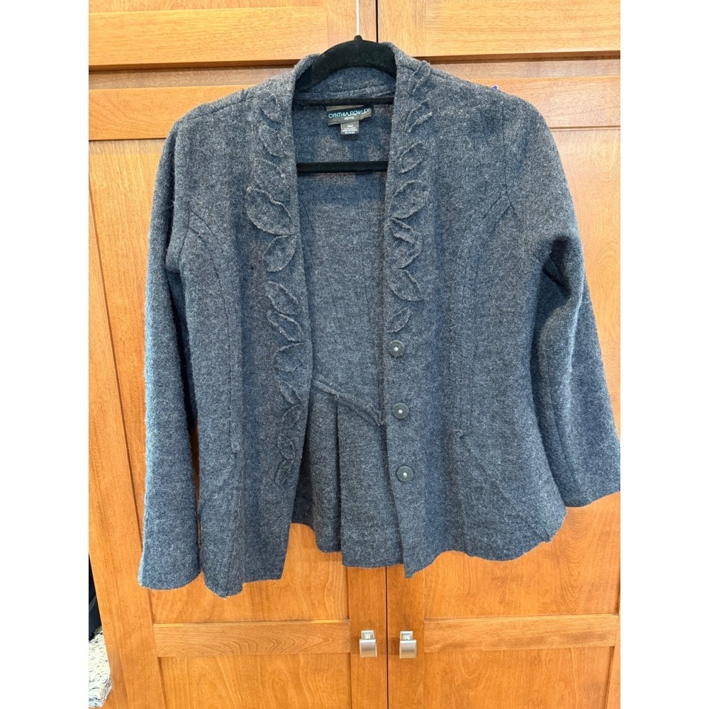 Cynthia Rowley Petite Gray 100% Wool Ruffle Trim Button Front Cardigan Jacket PM